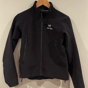 Women’s XS Arc’teryx Fleece-lined Jacket